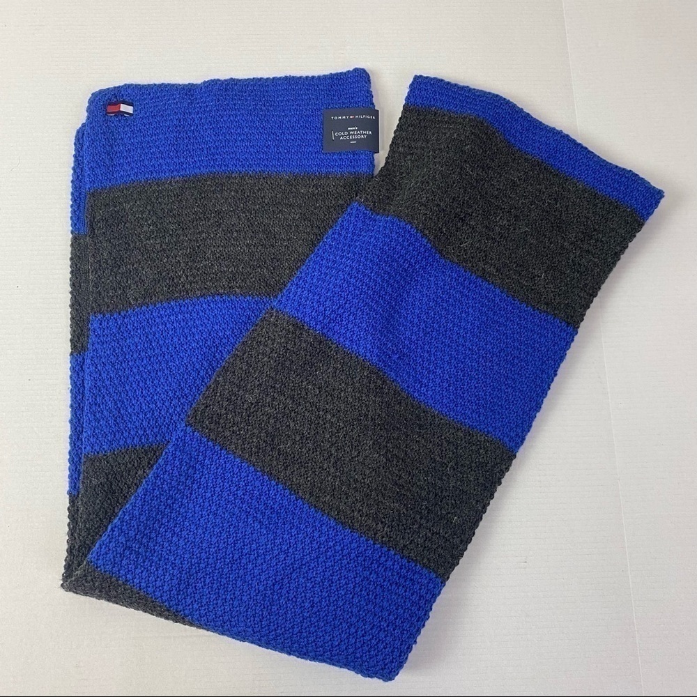 Tommy Hilfiger Wool Blend Reversible Color Block Scarf 10“ x 70“